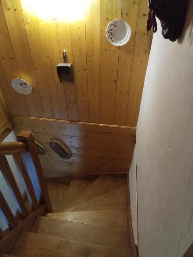 兰燕纳独立木屋 莱孔塔米讷蒙茹瓦 外观 照片